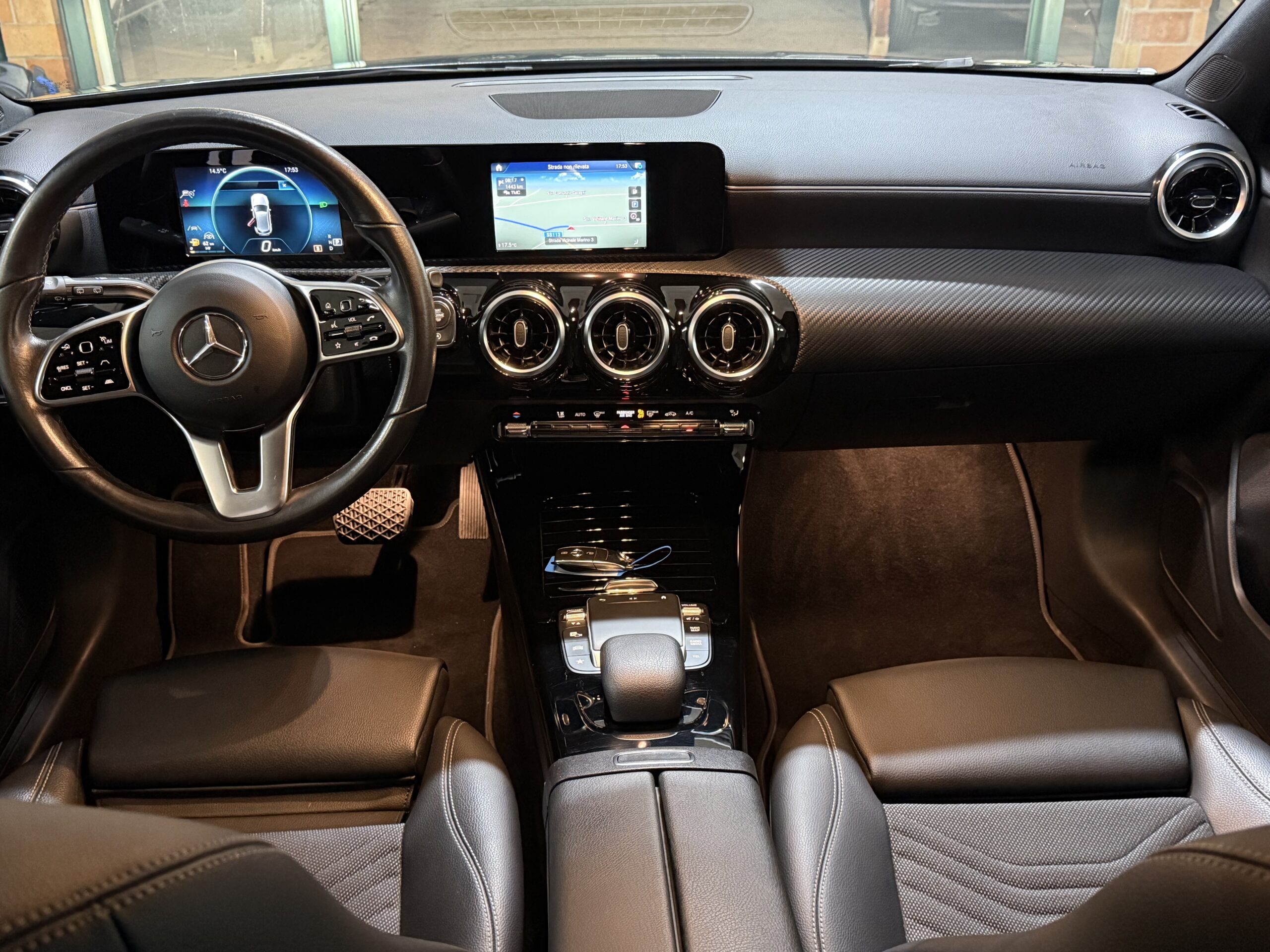 MERCEDES CLASSE A180d BUSINESS AUTOMATIC 2.0D 116CV XENO/PELLE/NAVI full