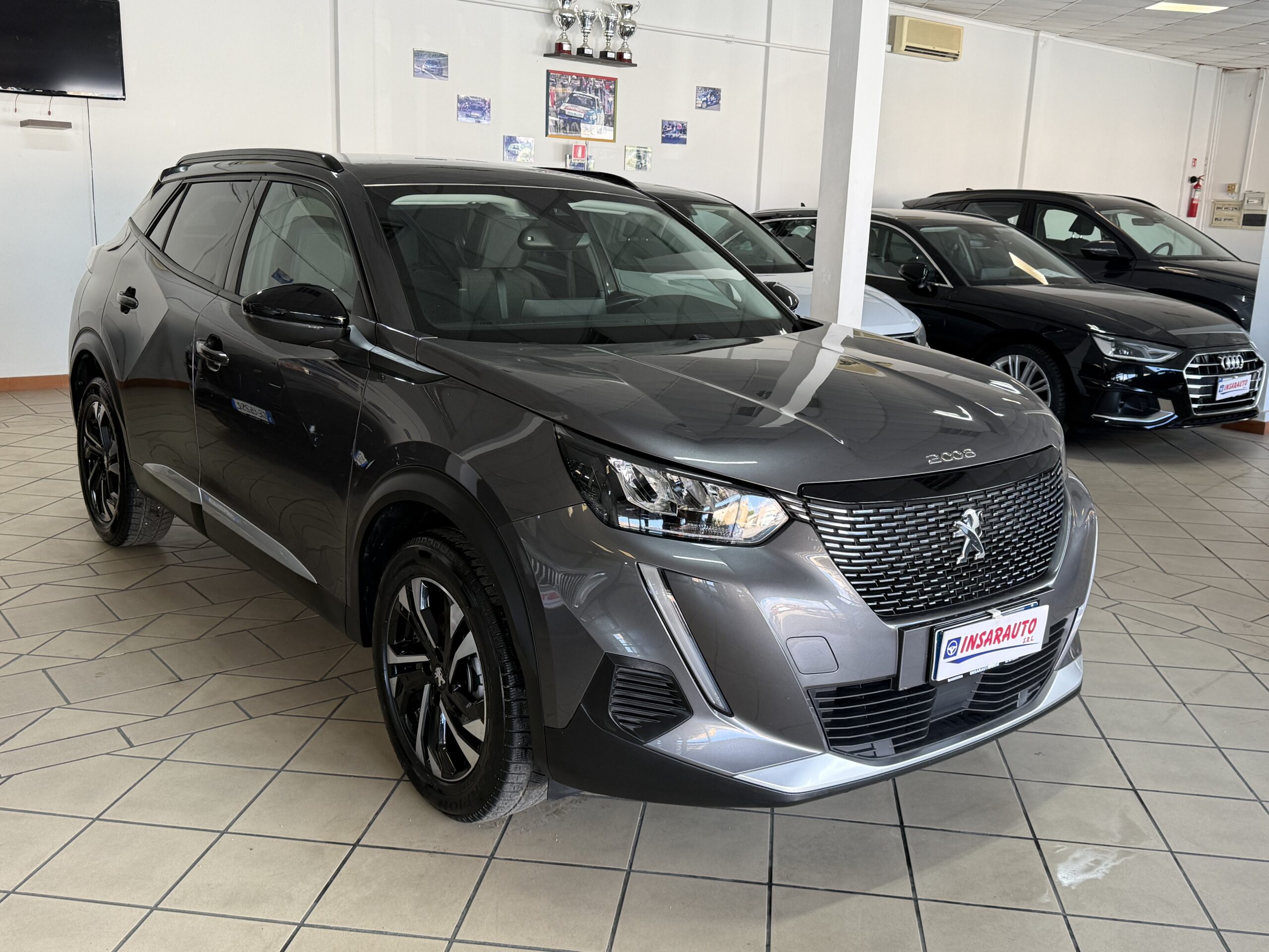 PEUGEOT 2008 CROSSOVER BLU&HDI 130 CV EAT8 S&S ALLURE AUT. MY 22 full