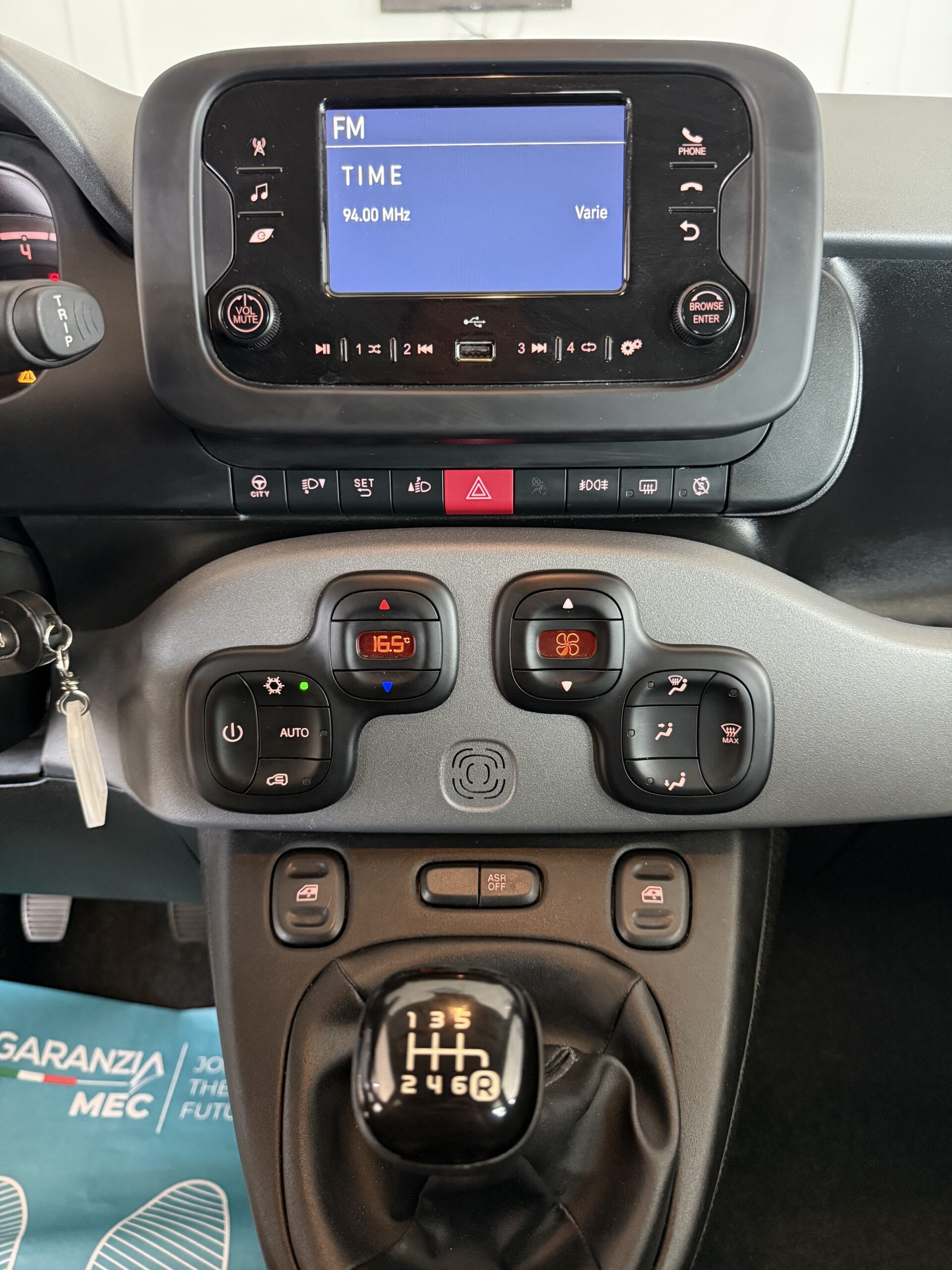 FIAT PANDA 1.0 FIREFLY HYBRID CITY LIFE MY23 full
